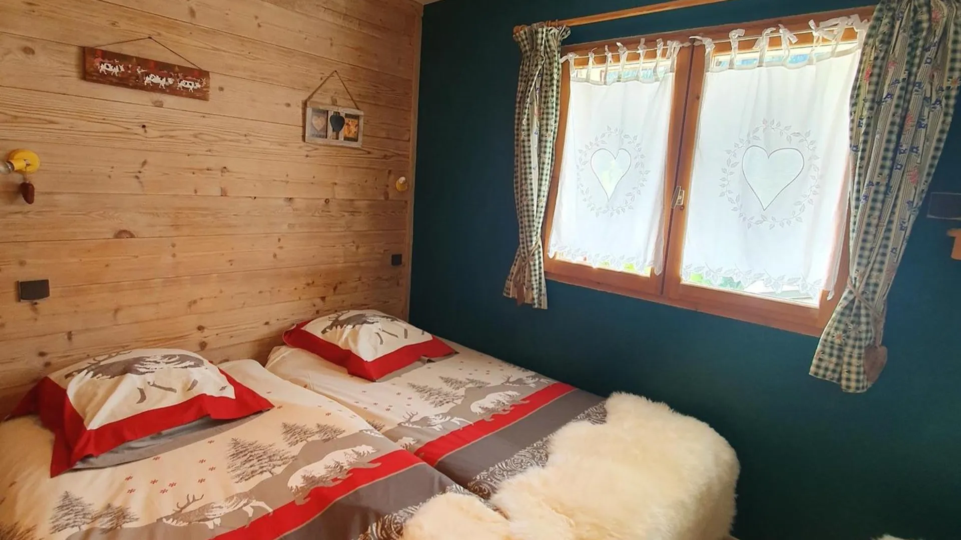 Chalet Douillet A Chatel - 5 Pers., 3 Ch. - Fr-1-676-212 0*,  France